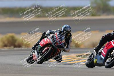 media/Oct-08-2022-SoCal Trackdays (Sat) [[1fc3beec89]]/Turn 14 (1050am)/